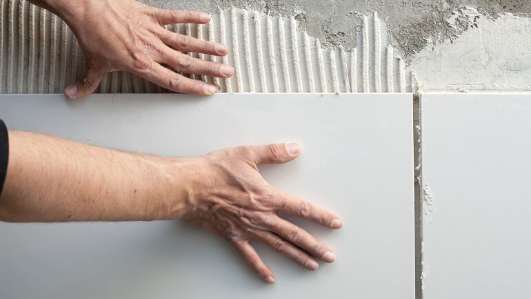 Profesjonell flislegging på bad og våtrom.